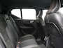 Volvo XC40 T5 Recharge R-Design PHEV 262pk Dealer O.H. | Trekhaak Af Fabriek | Camera | Alcantara Sportstoelen & Stuur Verwarmd | Keyless | Blis | Apple Carplay | Navigatie | DAB | Cruise Control | 19"L.M | Plug In Hybrid |