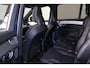 Volvo XC90 T8 Recharge AWD Black Edition Ultra Dark Exec. Ed. - Luchtvering - Panorama/schuifdak - IntelliSafe Assist & Surround - 360º Camera - Bowers & Wilkins audio - Adaptieve LED koplampen - Verwarmde voorstoelen, stuur & achterbank - Parkeersensoren voor & achter - Elektr. bedienb. voorstoelen met geheugen - Head up display - Draadloze tel. lader - Extra getint glas - 22' LMV