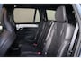 Volvo XC90 T8 Recharge AWD Black Edition Ultra Dark Exec. Ed. - Luchtvering - Panorama/schuifdak - IntelliSafe Assist & Surround - 360º Camera - Bowers & Wilkins audio - Adaptieve LED koplampen - Verwarmde voorstoelen, stuur & achterbank - Parkeersensoren voor & achter - Elektr. bedienb. voorstoelen met geheugen - Head up display - Draadloze tel. lader - Extra getint glas - Inklapbare trekhaak - 22' LMV