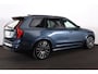 Volvo XC90 T8 Recharge AWD Black Edition Ultra Dark Exec. Ed. - Luchtvering - Panorama/schuifdak - IntelliSafe Assist & Surround - 360º Camera - Bowers & Wilkins audio - Adaptieve LED koplampen - Verwarmde voorstoelen, stuur & achterbank - Parkeersensoren voor & achter - Elektr. bedienb. voorstoelen met geheugen - Head up display - Draadloze tel. lader - Extra getint glas - 22' LMV