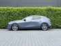 Mazda 3 2.0 e-SkyActiv-X M Hybrid 180 Luxury, BOSE SOUND, NAVIGATIE, KEYLESS, CRUISE CONTROL, CLIMATE CONTROL, STOEL/STUURVERWARMING, LED, DAB, PDC, LICHTMETAAL 18"