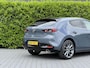 Mazda 3 2.0 e-SkyActiv-X M Hybrid 180 Luxury, BOSE SOUND, NAVIGATIE, KEYLESS, CRUISE CONTROL, CLIMATE CONTROL, STOEL/STUURVERWARMING, LED, DAB, PDC, LICHTMETAAL 18"
