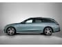 Mercedes-Benz E-klasse Estate 300 e AMG Nightpakket Plug-In Hybride | Trekhaak | Panoramadak | Distronic | Memory | 360°-camera | CarPlay | Stuur en Stoelverwarming | Inclusief 24 maanden Mercedes-Benz Certified garantie voor Europa.