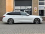 BMW 3-Serie 320e TOURING HIGH EXECUTIVE M-SPORT PANO/LEER/LED/CAMERA/NL-AUTO