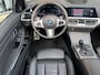 BMW 3-Serie 320e TOURING HIGH EXECUTIVE M-SPORT PANO/LEER/LED/CAMERA/NL-AUTO