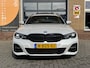 BMW 3-Serie 320e TOURING HIGH EXECUTIVE M-SPORT PANO/LEER/LED/CAMERA/NL-AUTO