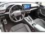 CUPRA Leon Sportstourer 1.4 e-Hybrid 245 | Incl. 12 maanden Garantie | Stoel/stuurverwarming | Achteruitrijcamera | Keyless entry/start | Apple CarPlay/Android Auto | Elektrische kofferbakklep | Parkeersensoren V+A | Climate controle | Adaptive cruise controle | Navigatie | Draadloze telefoonlader | Origineel NL Auto | NAP |