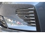 Volvo V60 2.0 T6 350PK Plug-in hybrid AWD Plus Dark | PANORAMISCH SCHUIF/KANTELDAK | PREMIUM AUDIO HARMAN/KARDON | NAVIGATIE VIA GOOGLE AUTO | APPLE CARPLAY / ANDROID AUTO | FULL-LED KOPLAMPEN | VERLICHTINGSPACK 2 | TREKHAAK MET SEMI ELEKTRISCH INKLAPBARE KOGEL 1800KG TREKGEWICHT! | 19'' 5-DOUBLE SPAAKS MATT GRAPHITE / DIAMOND CUT VELGEN | LEDEREN BEKLEDING | POWER SEATS - BESTUURDERS- EN PASSAGIERSSTOEL ELEKTRISCHVERSTELBAAR MET GEHEUGEN, ELEKTRISCH VERSTELBARE ZITVERLENGERS /LENDESTEUN VIERVOUDIG | STOEL- EN ACHTERBANKVERWARMING | STUURVERWARMING | VOORRUITVERWARMING | PARKEERVERWARMING MET TIMER (STANDKACHEL) | VISUAL PARK ASSIST - CAMERA VOOR + ACHTER INCL. 360 GRADEN VIEW | EXTRA GETINTE ACHTERRUITEN | ELEKTRISCH BEDIENBARE ACHTERKLEP | ELEKTRISCH INKLAPBARE BUITENSPIEGELS |