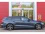 Volvo V60 2.0 T6 350PK Plug-in hybrid AWD Plus Dark | PANORAMISCH SCHUIF/KANTELDAK | PREMIUM AUDIO HARMAN/KARDON | NAVIGATIE VIA GOOGLE AUTO | APPLE CARPLAY / ANDROID AUTO | FULL-LED KOPLAMPEN | VERLICHTINGSPACK 2 | TREKHAAK MET SEMI ELEKTRISCH INKLAPBARE KOGEL 1800KG TREKGEWICHT! | 19'' 5-DOUBLE SPAAKS MATT GRAPHITE / DIAMOND CUT VELGEN | LEDEREN BEKLEDING | POWER SEATS - BESTUURDERS- EN PASSAGIERSSTOEL ELEKTRISCHVERSTELBAAR MET GEHEUGEN, ELEKTRISCH VERSTELBARE ZITVERLENGERS /LENDESTEUN VIERVOUDIG | STOEL- EN ACHTERBANKVERWARMING | STUURVERWARMING | VOORRUITVERWARMING | PARKEERVERWARMING MET TIMER (STANDKACHEL) | VISUAL PARK ASSIST - CAMERA VOOR + ACHTER INCL. 360 GRADEN VIEW | EXTRA GETINTE ACHTERRUITEN | ELEKTRISCH BEDIENBARE ACHTERKLEP | ELEKTRISCH INKLAPBARE BUITENSPIEGELS |