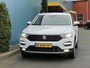 Volkswagen T-Roc 1.0 TSI Style CARPLAY | CRUISE | CLIMA | NAV | PDC | LMV | 38DKM