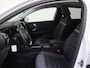 Citroën E-C4X Ë-C4 X Shine 50 kWh | Stoelverwarming | Stuurverwarming | Schuifdak | Camera | Reservering Justlease