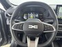 Dacia Duster 1.6 Hybrid 140Pk Journey | Navigatie | Stoel & Stuurverwarming | Camera Rondom | Parkeersensoren | Apple Carplay/Android Auto | Dodehoek Detectie |