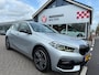 BMW 1-Serie 118i High Executive. RIJKLAARPRIJS! TREKHAAK/AUTOMAAT/SPORTSTOELEN