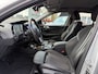 BMW 1-Serie 118i High Executive. RIJKLAARPRIJS! TREKHAAK/AUTOMAAT/SPORTSTOELEN