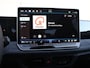 Volkswagen Tiguan R-Line Edition 1.5 eHybrid 204 PK | Navigatie | Trekhaak | Panoramadak | LED Matrix | Black style |