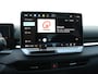 Volkswagen T-Roc Life First Edition 1.5 eTSI 116 PK | Trekhaak | App connect | 18" Torino | Clima |