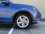 Volkswagen T-Roc Life First Edition 1.5 eTSI 116 PK | Trekhaak | App connect | 18" Torino | Clima |
