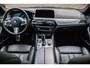 BMW 5-Serie Touring 530i High Executive | M-pakket | Lederen Bekleding