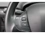 Peugeot 2008 1.2 PureTech Allure | Automaat | Navigatie | Panoramadak | Apple carplay | Bluetooth | 81.500km |