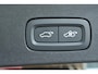 Volvo V60 T8 Automaat Plug-in hybrid AWD Plus Dark | Semi-Electrische Wegklapbare Trekhaak | Harman Kardon Premium Audio | 360° Parkeercamera | Parkeersensoren voor + achter | Stoelverwarming | Panoramadak | Head-Up Display .
