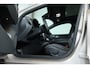Volvo V60 T8 Automaat Plug-in hybrid AWD Plus Dark | Semi-Electrische Wegklapbare Trekhaak | Harman Kardon Premium Audio | 360° Parkeercamera | Parkeersensoren voor + achter | Stoelverwarming | Panoramadak | Head-Up Display .