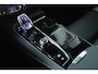 Volvo V60 T8 Automaat Plug-in hybrid AWD Plus Dark | Semi-Electrische Wegklapbare Trekhaak | Harman Kardon Premium Audio | 360° Parkeercamera | Parkeersensoren voor + achter | Stoelverwarming | Panoramadak | Head-Up Display .