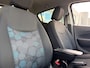 Opel Karl 1.0 Rocks Online Edition met parkeersensoren en en bluetooth telefoon en cruise controle en airco