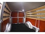 Volkswagen Transporter 2.0 TDI L2H1 150PK | Aut. | Airco | Adap. Cruise | Camera | 3 Zits | Trekhaak | Carplay
