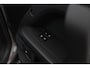 Land Rover Defender OCTA 4.4 P635 Octa | Treeplanken | Trekhaak | Luchtvering | ClearSight | Meridian Surround | Head-Up | Panoramadak
