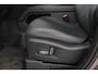 Land Rover Defender OCTA 4.4 P635 Octa | Treeplanken | Trekhaak | Luchtvering | ClearSight | Meridian Surround | Head-Up | Panoramadak