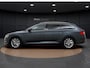 Skoda Superb Combi 1.4 TSI iV Ambition | Trekhaak | Camera | Elek. Achterklep | Elek. Stoel | Stoelverwarming | 17'' |