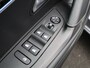 Peugeot e-2008 EV GT Pack 50 kWh | Achteruitrijcamera | Cruise Control Adaptief | Panoramadak | Dodehoekdetectie