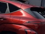 Hyundai Kona 1.6 GDI HEV N Line Sky / Trekhaak 1.300 KG / Schuif- & Kanteldak / BOSE Audio / 360 Camera / Memory Seat / Elek. Bedienbare Voorstoelen / Stoelverwarming Voor + Achter / Stoelverkoeling / Elek. Achterklep /