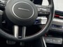 Hyundai Kona 1.6 GDI HEV N Line Sky / Trekhaak 1.300 KG / Schuif- & Kanteldak / BOSE Audio / 360 Camera / Memory Seat / Elek. Bedienbare Voorstoelen / Stoelverwarming Voor + Achter / Stoelverkoeling / Elek. Achterklep /
