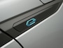 Peugeot e-2008 EV Active Pack 50 kWh | Apple Carplay & Android Auto | Cruise Control | Keyless Start | Lane Assist | Navigatie | DAB |