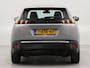 Peugeot e-2008 EV Active Pack 50 kWh | Apple Carplay & Android Auto | Cruise Control | Keyless Start | Lane Assist | Navigatie | DAB |