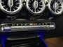 Mercedes-Benz GLB 200 Business Solution AMG | Panoramadak | Sfeerverlichting | All-season