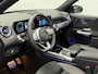Mercedes-Benz GLB 200 Business Solution AMG | Panoramadak | Sfeerverlichting | All-season