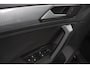 Volkswagen Tiguan 1.5 TSI 150pk Automaat Life Navigatie Apple Carplay/Android Auto Climate Control Digitale Cockpit Adaptive cruise Control Wegklapbare Trekhaak Stoelverwarming