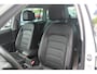 Volkswagen Tiguan 1.4 TSI eHybrid R-Line Business+ | Incl. 12 Maanden garantie | Stoelverwarming | Stuurverwarming | Adaptieve cruise | Apple Carplay/Android Auto | Memory seats | Navigatie | Parkeersensoren | Parkeercamera | Trekhaak |