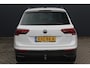 Volkswagen Tiguan 1.4 TSI eHybrid R-Line Business+ | Incl. 12 Maanden garantie | Stoelverwarming | Stuurverwarming | Adaptieve cruise | Apple Carplay/Android Auto | Memory seats | Navigatie | Parkeersensoren | Parkeercamera | Trekhaak |
