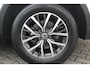 Volkswagen Tiguan 1.4 TSI eHybrid R-Line Business+ | Incl. 12 Maanden garantie | Stoelverwarming | Stuurverwarming | Adaptieve cruise | Apple Carplay/Android Auto | Memory seats | Navigatie | Parkeersensoren | Parkeercamera | Trekhaak |