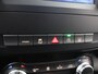 Mercedes-Benz Vito 116 CDI | AUT. | L1 | INRICHTING LAADRUIMTE | DISTRONIC PLUS | LED KOPLAMPEN | TREKHAAK | ZIJRUIT | CLIMATE CONTROL | 2-ZITS | STOELVERWARMING | CERTIFIED
