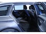BMW 5-Serie Touring 528xi | Stoelverwarming | Parkeersensoren v/a