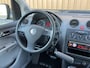 Volkswagen Caddy 1.9 TDI Comfortline 5p. | Uniek | Invalide | Rolstoellift | Handbediening Rem/Gas | 5 Zitplaatsen | DAB | Airconditioning | Origineel Nederlands |