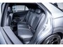 Volkswagen T-Roc 1.5 eTsi R-Line First Edition | Achteruitrijcamera | Elektrisch glazen panorama-dak | Lichtmetalen velgen 20"