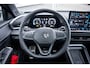 Volkswagen T-Roc 1.5 eTsi R-Line First Edition | Achteruitrijcamera | Elektrisch glazen panorama-dak | Lichtmetalen velgen 20"