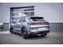 Volkswagen T-Roc 1.5 eTsi R-Line First Edition | Achteruitrijcamera | Elektrisch glazen panorama-dak | Lichtmetalen velgen 20"