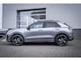 Volkswagen T-Roc 1.5 eTsi R-Line First Edition | Achteruitrijcamera | Elektrisch glazen panorama-dak | Lichtmetalen velgen 20"