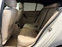 BMW 1-Serie 118i High Executive (PANO, LED, STOELVERWARMING, GROOT NAVI, PARKEERSENSOREN)